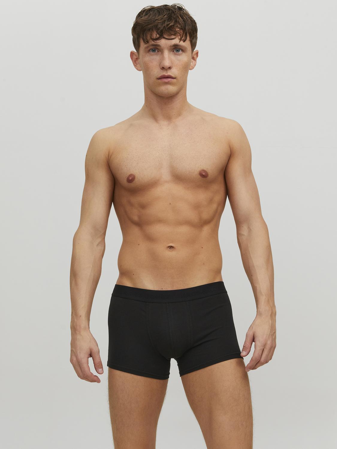 model_shot-detail